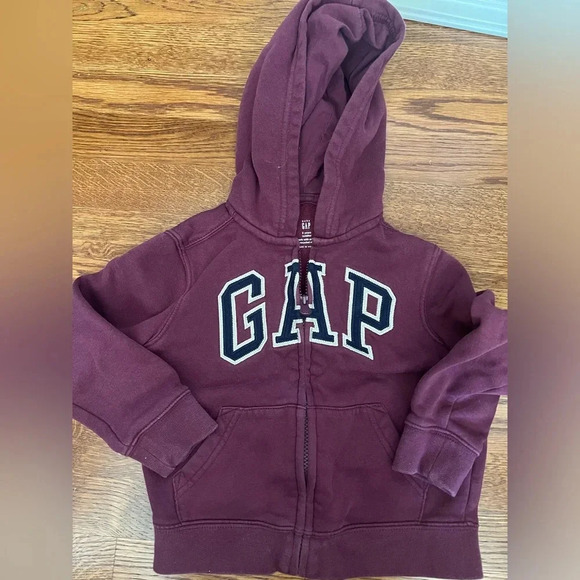 Gap Boys 5T Bundle + Zara 4-5 years top - Picture 3 of 11